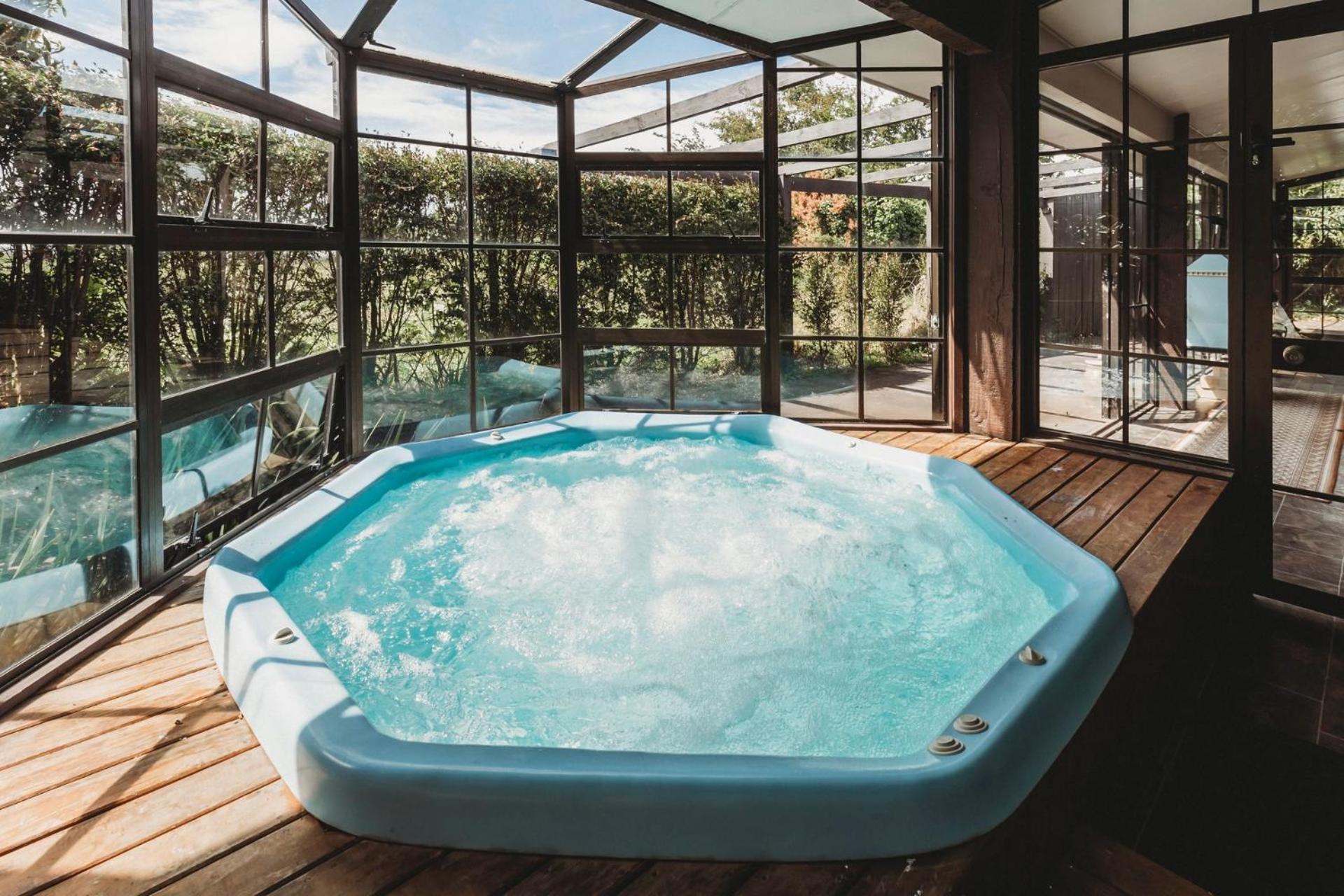 Family Fun Swimming Pool Spa Pool New Plymouth Exterior foto